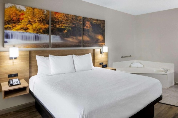 Days Inn by Wyndham Jackson image 15